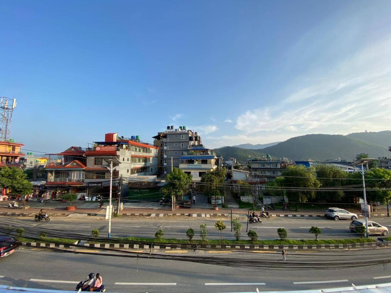Hotel Piya Pvt Ltd โพคารา ภายนอก รูปภาพ