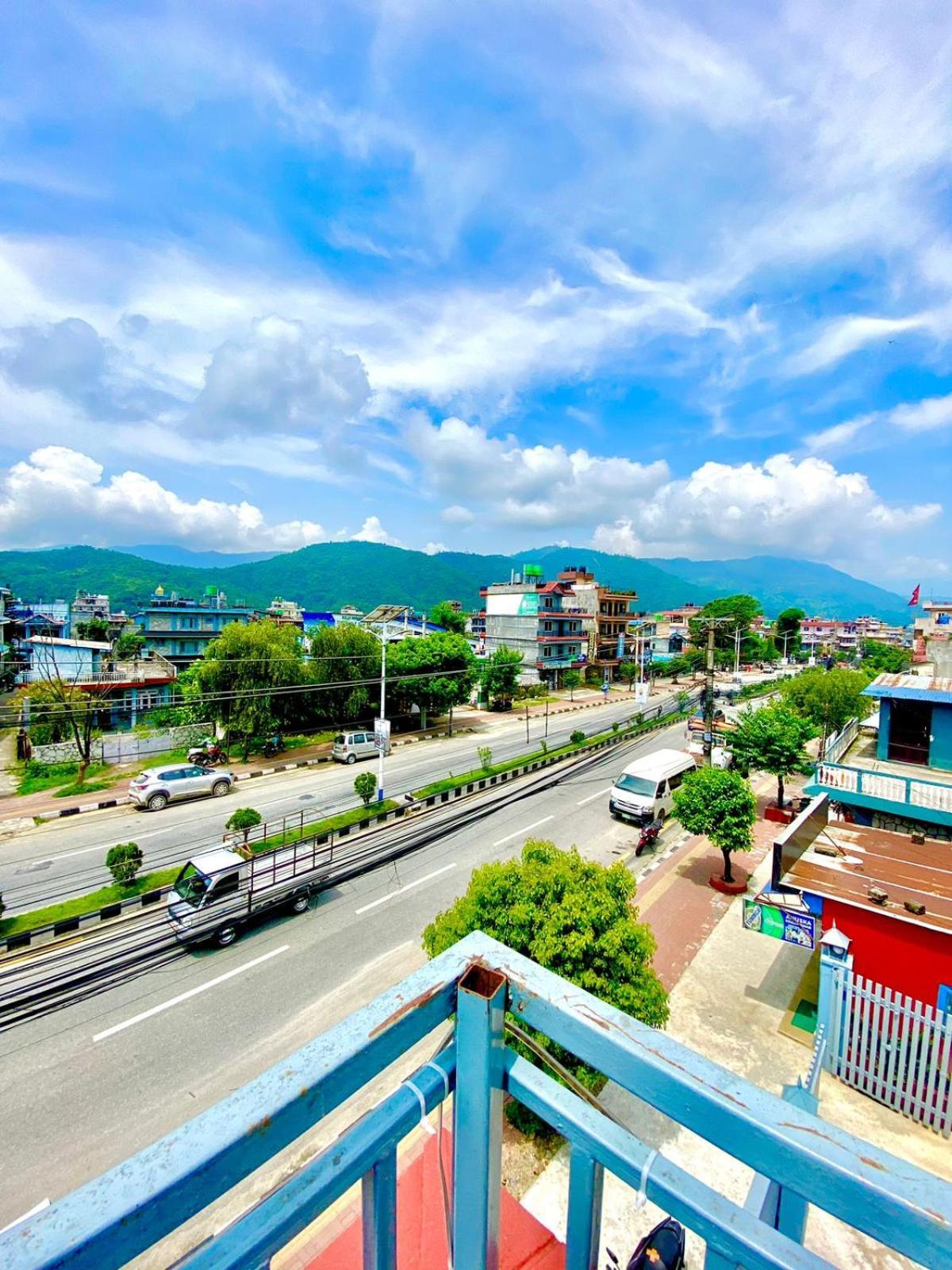Hotel Piya Pvt Ltd โพคารา ภายนอก รูปภาพ